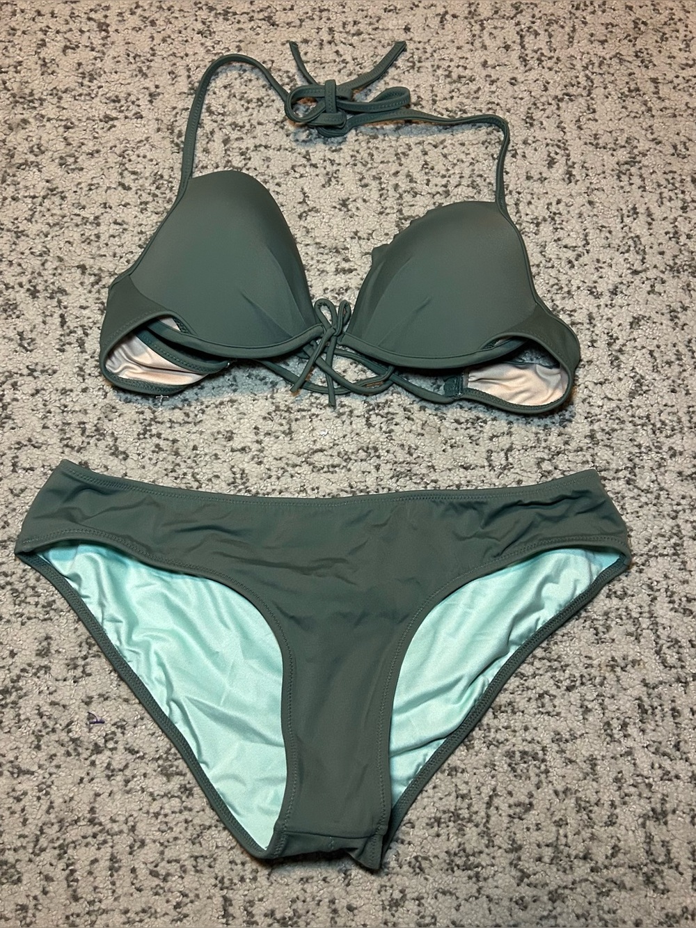 Victoria’s Secret Green Wired & Padded 2-Piece Bikini Set Size Medium